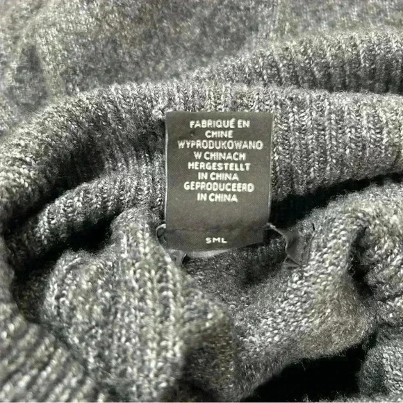 Tahari Gray Long Sleeve Knit Turtleneck Comfortable Soft Sweater Size Medium - Picture 9 of 14